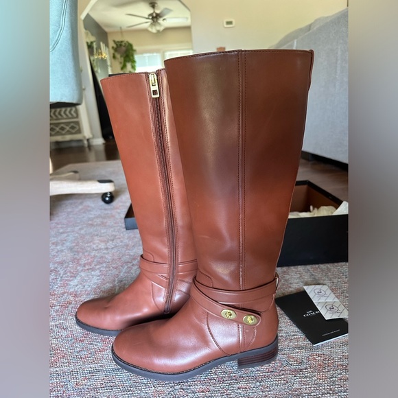 Coach Essex Semi Matte Calf Dark Saddle EUC with Box Size 6.5M - Picture 6 of 16